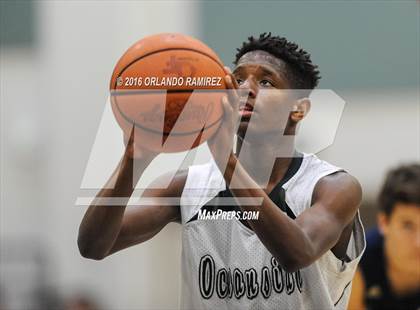 Thumbnail 3 in La Costa Canyon vs Oceanside (Grossmont Winter Tournament) photogallery.
