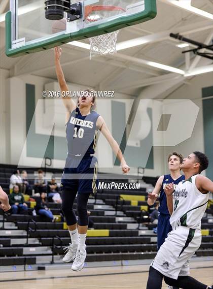 Thumbnail 2 in La Costa Canyon vs Oceanside (Grossmont Winter Tournament) photogallery.