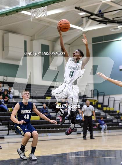 Thumbnail 2 in La Costa Canyon vs Oceanside (Grossmont Winter Tournament) photogallery.