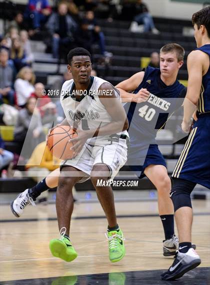 Thumbnail 2 in La Costa Canyon vs Oceanside (Grossmont Winter Tournament) photogallery.
