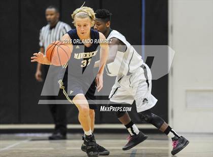 Thumbnail 2 in La Costa Canyon vs Oceanside (Grossmont Winter Tournament) photogallery.