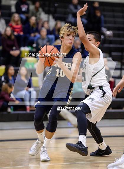 Thumbnail 2 in La Costa Canyon vs Oceanside (Grossmont Winter Tournament) photogallery.