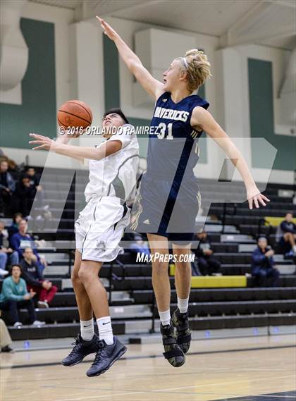 Thumbnail 3 in La Costa Canyon vs Oceanside (Grossmont Winter Tournament) photogallery.