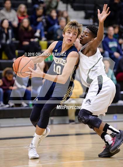 Thumbnail 3 in La Costa Canyon vs Oceanside (Grossmont Winter Tournament) photogallery.