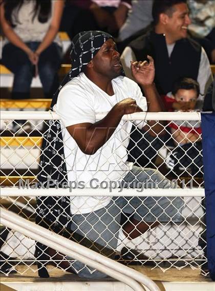 Thumbnail 2 in Loyola vs. St. John Bosco photogallery.
