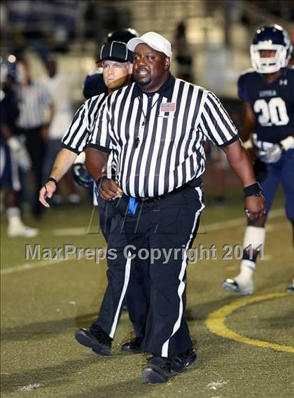 Thumbnail 3 in Loyola vs. St. John Bosco photogallery.