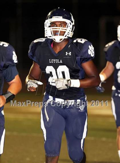 Thumbnail 2 in Loyola vs. St. John Bosco photogallery.