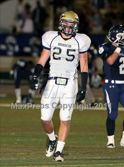 Thumbnail 3 in Loyola vs. St. John Bosco photogallery.