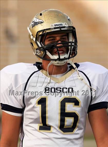 Thumbnail 2 in Loyola vs. St. John Bosco photogallery.
