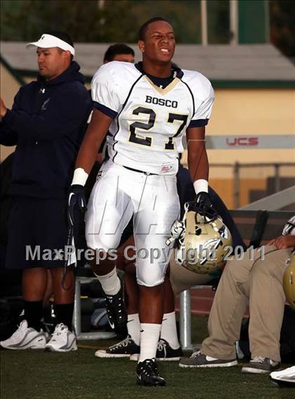 Thumbnail 2 in Loyola vs. St. John Bosco photogallery.