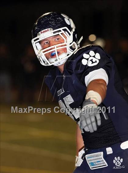 Thumbnail 2 in Loyola vs. St. John Bosco photogallery.