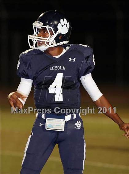 Thumbnail 3 in Loyola vs. St. John Bosco photogallery.
