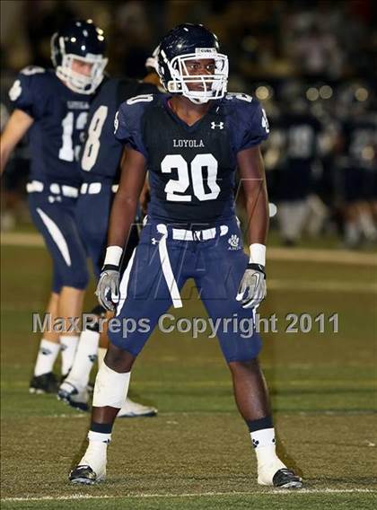 Thumbnail 2 in Loyola vs. St. John Bosco photogallery.