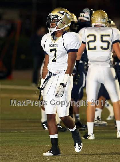 Thumbnail 2 in Loyola vs. St. John Bosco photogallery.