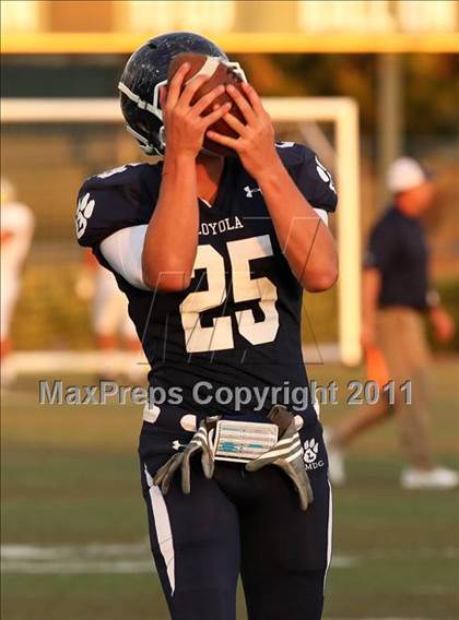 Thumbnail 1 in Loyola vs. St. John Bosco photogallery.