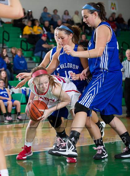 Thumbnail 1 in Southwestern vs. Waldron (Shelby County Tournament) photogallery.