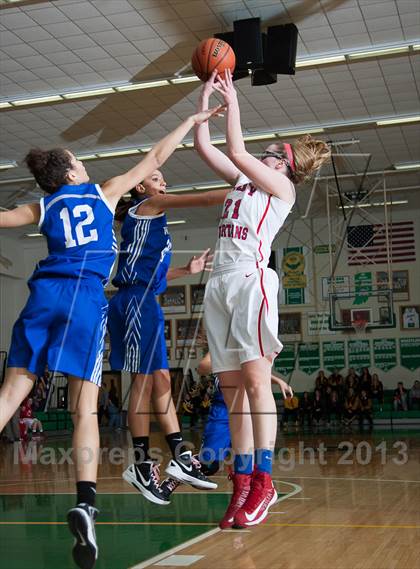 Thumbnail 2 in Southwestern vs. Waldron (Shelby County Tournament) photogallery.