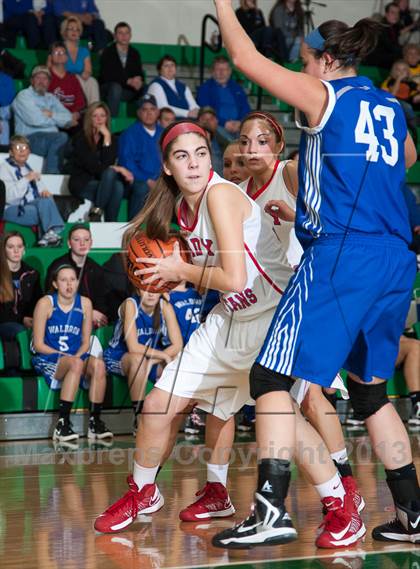 Thumbnail 1 in Southwestern vs. Waldron (Shelby County Tournament) photogallery.