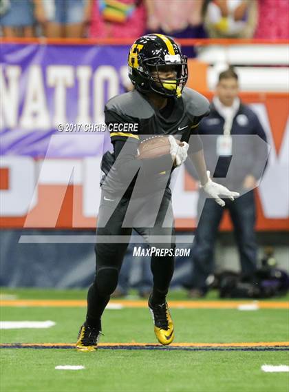 Thumbnail 2 in Christian Brothers Academy @ Henninger (Kickoff Classic) photogallery.