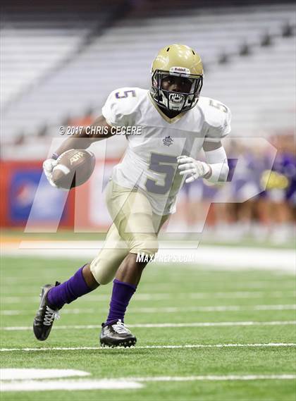 Thumbnail 3 in Christian Brothers Academy @ Henninger (Kickoff Classic) photogallery.