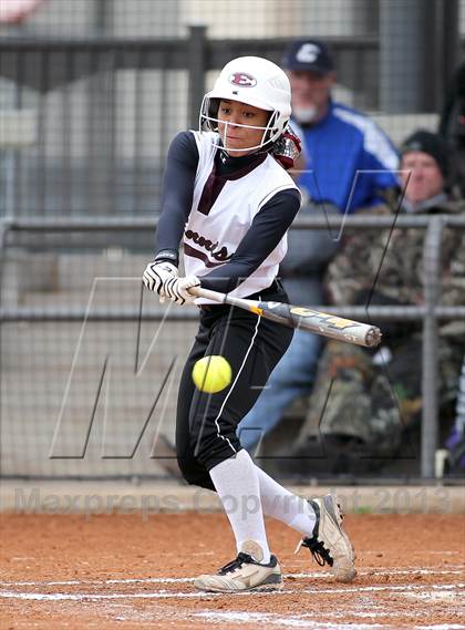Thumbnail 2 in Ennis vs Rockwall (Forney-North Forney Invitational) photogallery.