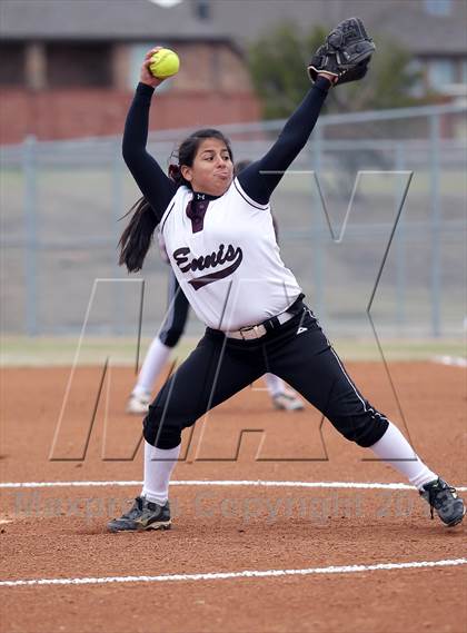 Thumbnail 2 in Ennis vs Rockwall (Forney-North Forney Invitational) photogallery.