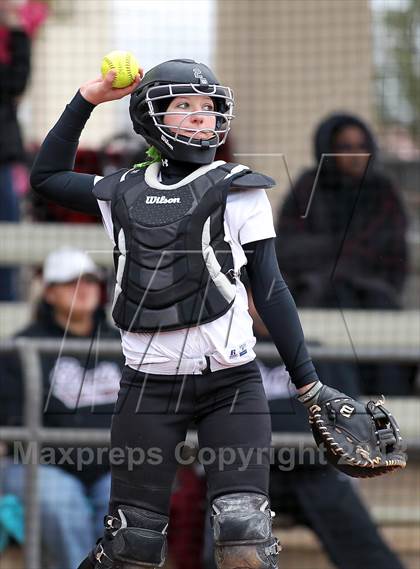 Thumbnail 1 in Ennis vs Rockwall (Forney-North Forney Invitational) photogallery.