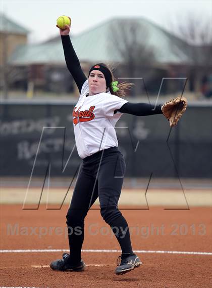 Thumbnail 1 in Ennis vs Rockwall (Forney-North Forney Invitational) photogallery.