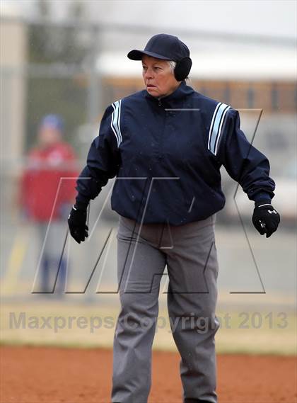 Thumbnail 2 in Ennis vs Rockwall (Forney-North Forney Invitational) photogallery.