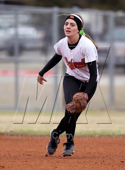 Thumbnail 3 in Ennis vs Rockwall (Forney-North Forney Invitational) photogallery.
