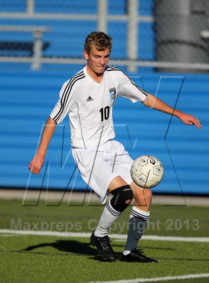 Thumbnail 3 in Belton vs. Kingwood (Georgetown Governor's Cup) photogallery.