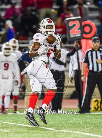 Thumbnail 2 in Atascocita vs Klein Collins (UIL 6A Bi-District Playoff) photogallery.