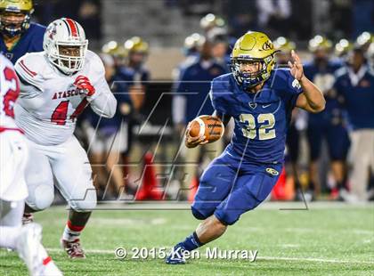 Thumbnail 3 in Atascocita vs Klein Collins (UIL 6A Bi-District Playoff) photogallery.
