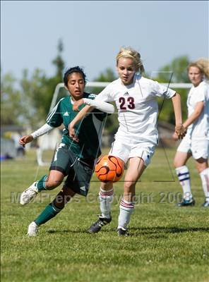 Thumbnail 1 in Davis @ Beyer photogallery.