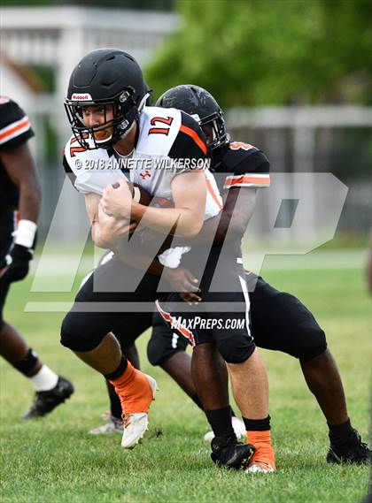 Thumbnail 2 in Spruce Creek vs. Leesburg (Spring Scrimmage) photogallery.