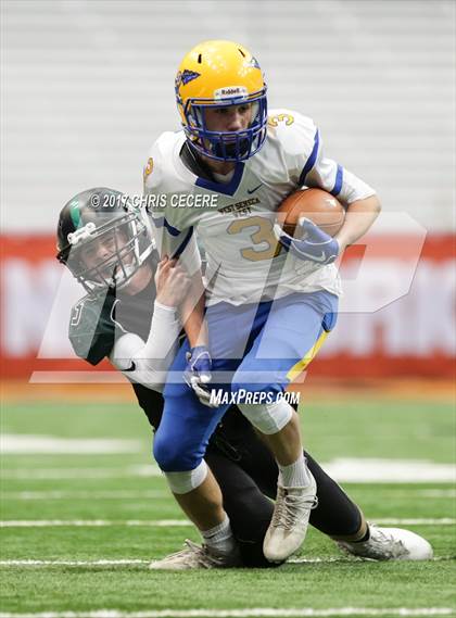 Thumbnail 3 in Yorktown vs. West Seneca West (NYSPHSAA Class A Championship) photogallery.