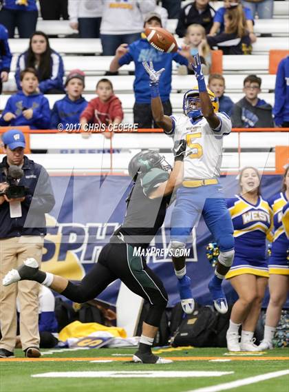 Thumbnail 1 in Yorktown vs. West Seneca West (NYSPHSAA Class A Championship) photogallery.