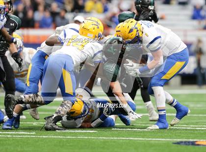Thumbnail 3 in Yorktown vs. West Seneca West (NYSPHSAA Class A Championship) photogallery.