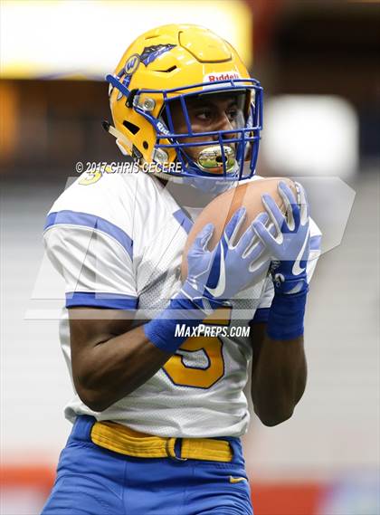 Thumbnail 2 in Yorktown vs. West Seneca West (NYSPHSAA Class A Championship) photogallery.