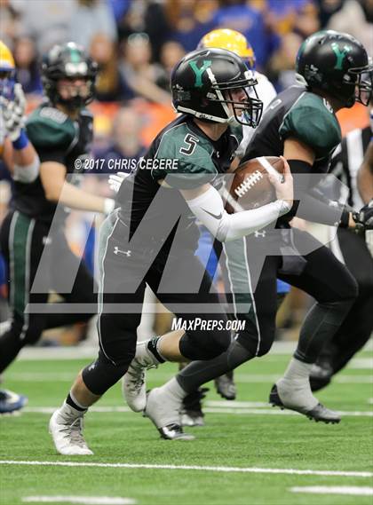 Thumbnail 2 in Yorktown vs. West Seneca West (NYSPHSAA Class A Championship) photogallery.