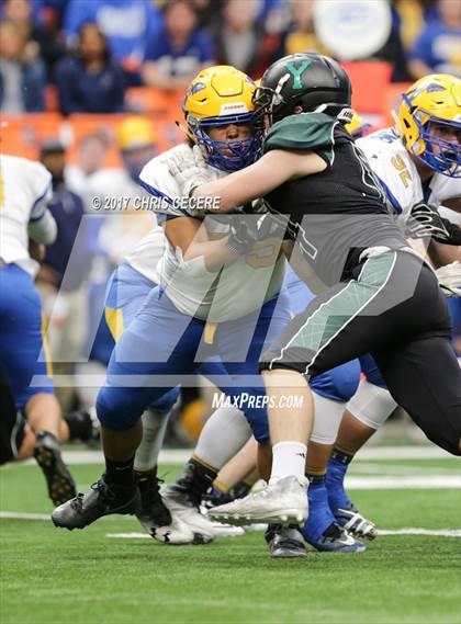 Thumbnail 3 in Yorktown vs. West Seneca West (NYSPHSAA Class A Championship) photogallery.