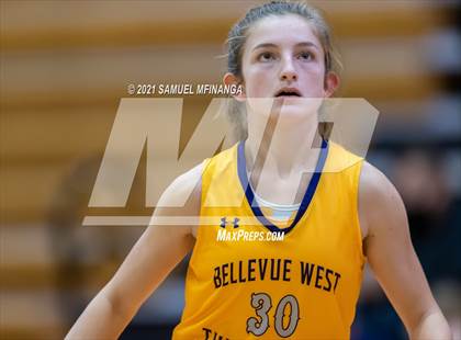 Thumbnail 1 in Bellevue West @ Pius X photogallery.