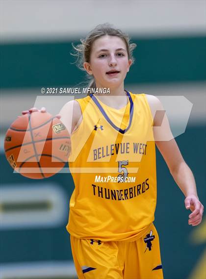 Thumbnail 3 in Bellevue West @ Pius X photogallery.