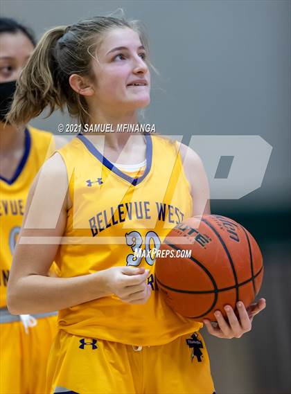 Thumbnail 1 in Bellevue West @ Pius X photogallery.