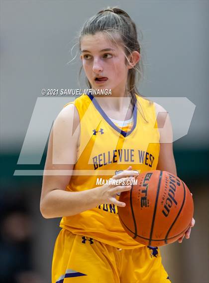 Thumbnail 3 in Bellevue West @ Pius X photogallery.