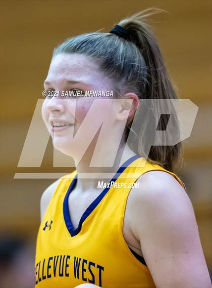 Thumbnail 2 in Bellevue West @ Pius X photogallery.