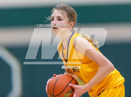 Thumbnail 1 in Bellevue West @ Pius X photogallery.