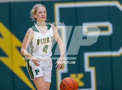 Thumbnail 1 in Bellevue West @ Pius X photogallery.