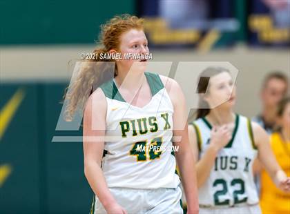 Thumbnail 1 in Bellevue West @ Pius X photogallery.