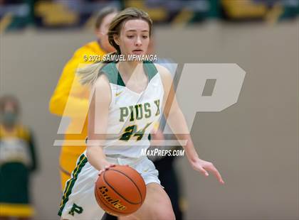Thumbnail 2 in Bellevue West @ Pius X photogallery.